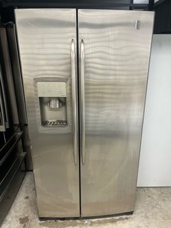 G.E Side by Side Refrigerator