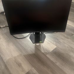 27’ Curved Dell Monitor 