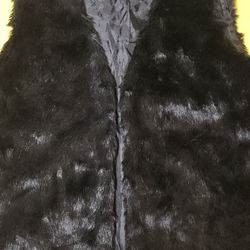 Love Tree Black Faux Fur Vest