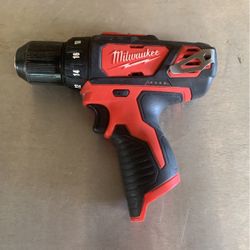 Milwaukee M12 Drill Driver