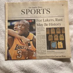 Los Angeles Lakers Shaquille O’Neal Newspaper 2002