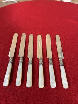 Title: Antique Meriden Cutlery Co. Mother of Pearl Knives - Set of 6 (Sterling Silver Bands