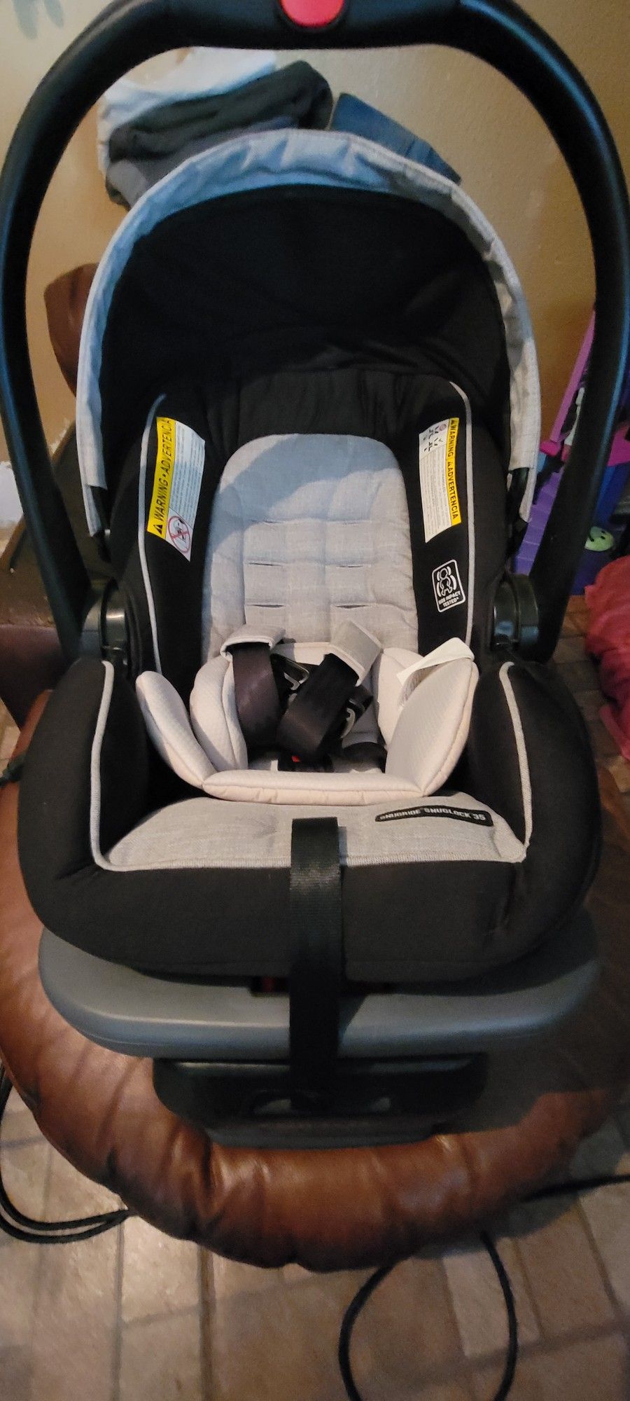 Graco Detachable Car Seat