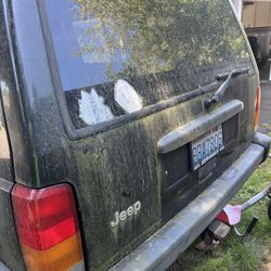 Jeep Cherokee 