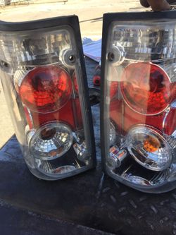 Rear lights 92 isuzu rodeo