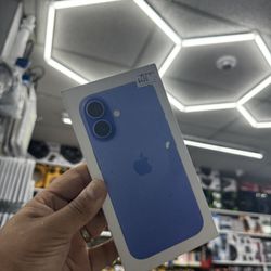 iPhone 16. ATT 128 GB. 