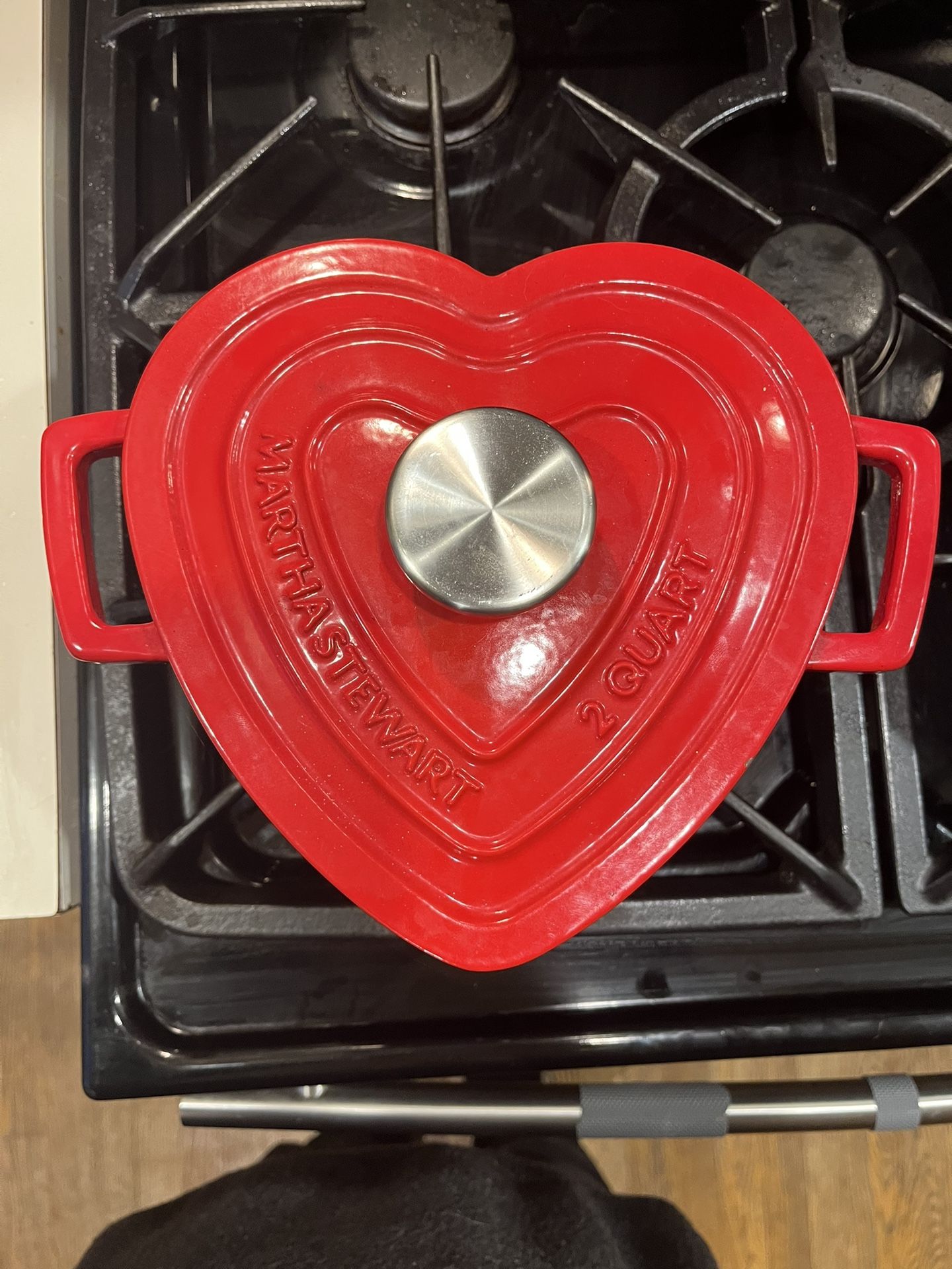 Martha Stewart Collector's Enameled Cast Iron 2 QT Heart Shaped Casserole
