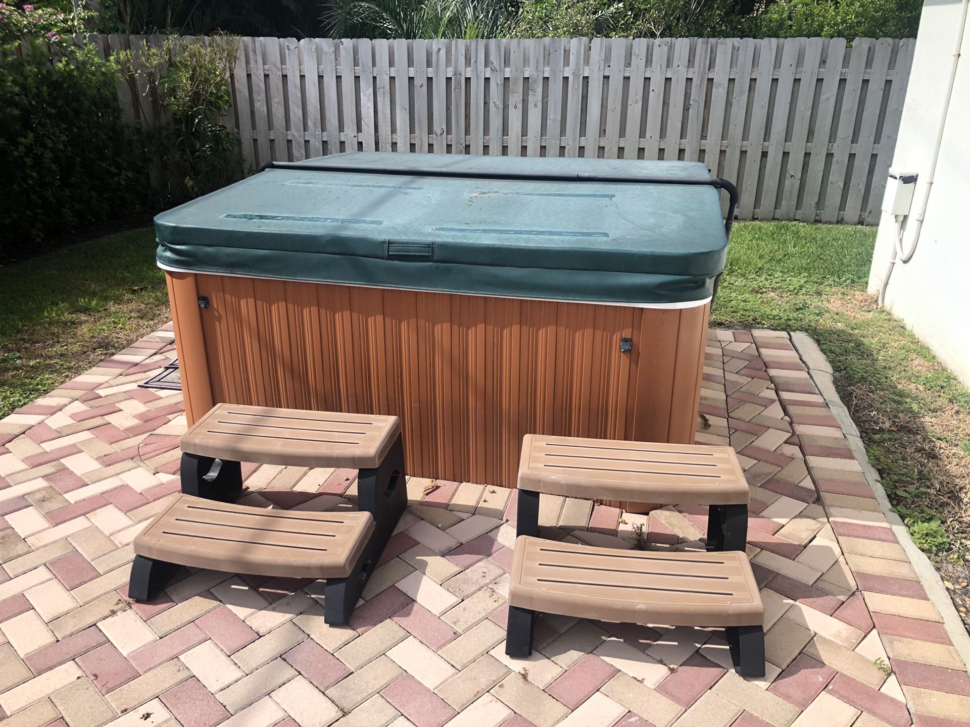 Hot tub for sale for Sale in North Lauderdale, FL OfferUp