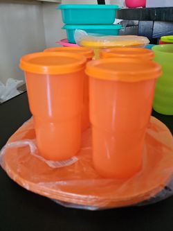 Tupperware Tumbler & Plate Set – 8 Piece Set – New