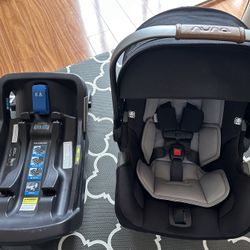 Nuna Pipa Car Seat & Base - Great Condition!