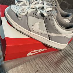 Nike Dunk Grey/White 