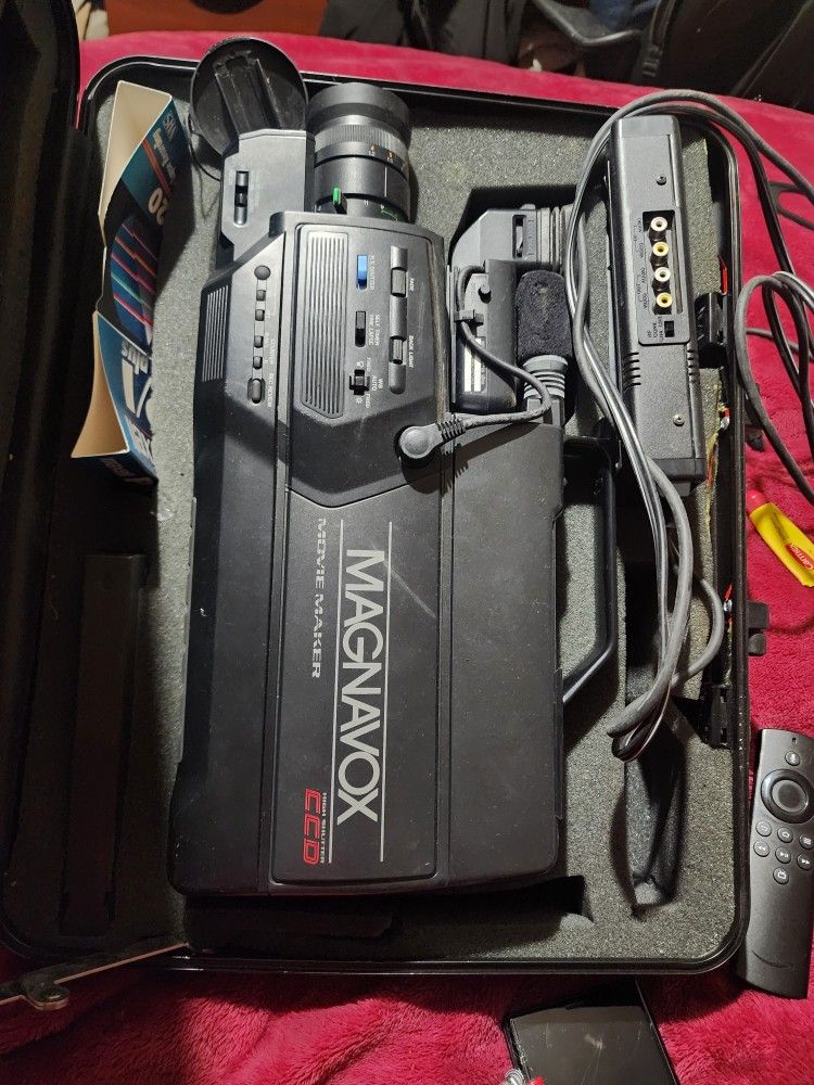 1988 Vintage Magnavox Movie Maker