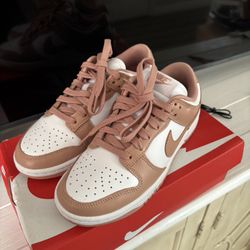 women nike dunks