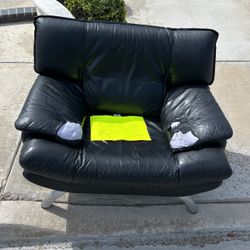 FREE Chair 
