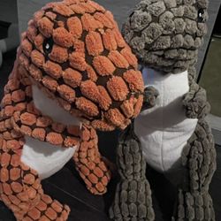 2 Dinosaur Dog Chew Toy With Squeaker Inside, For Cats And Dogs