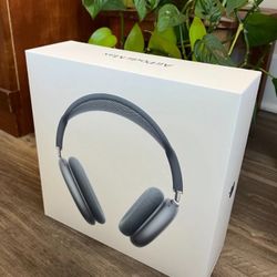 🔥ALL COLORS NEW AirPodPros Max OBO SHIPPING ONLY🔥