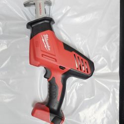 Milwaukee M18 Compact 18-Volt Hackzall Sawzall Pruning Saw Tool-Only 