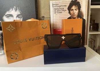 LV Sunglasses 