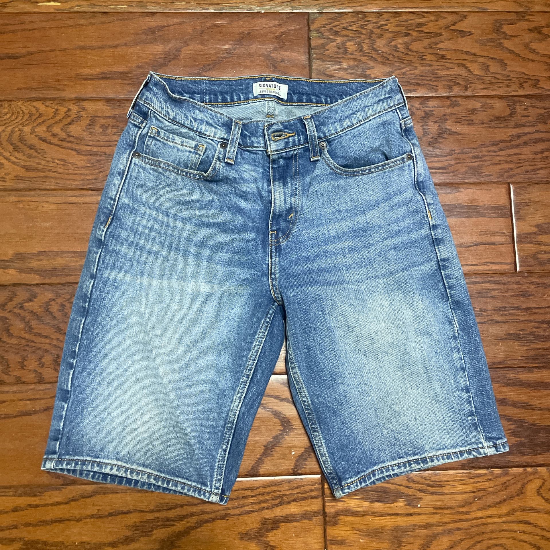 Levi Jorts