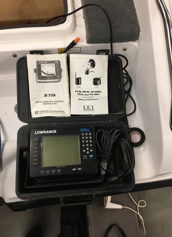 Lowrance X70a fish finder