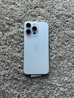 iPhone 15 Pro Max Verizon 700$  256GB