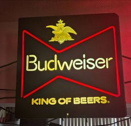 Budweiser Vintage Bar Mancave Neon Sign