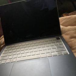 MacBook (Apple)