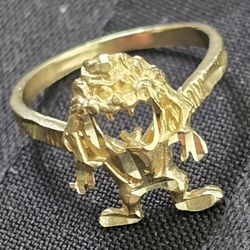 10k Yellow Gold "Taz" Tasmanian Devil Size 6 1/2 Ring , 2.27g.