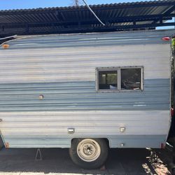RV Trailer (small)