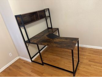 Large L-Shaped Desk – Great Condition