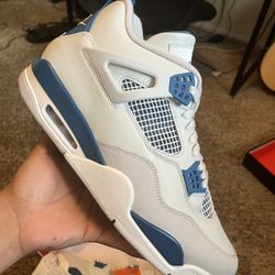 Jordan 4 “Military Blue” Sizes: 10m, 10.5m, 11m, 13m