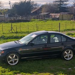 2004 BMW 325i