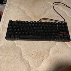 REDGRAGON keyboard Used But Still Works 