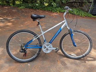 Diamondback Wildwood 14 Inch Size Small Hybrid Bicycle