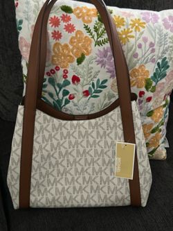 Michel Kors bag