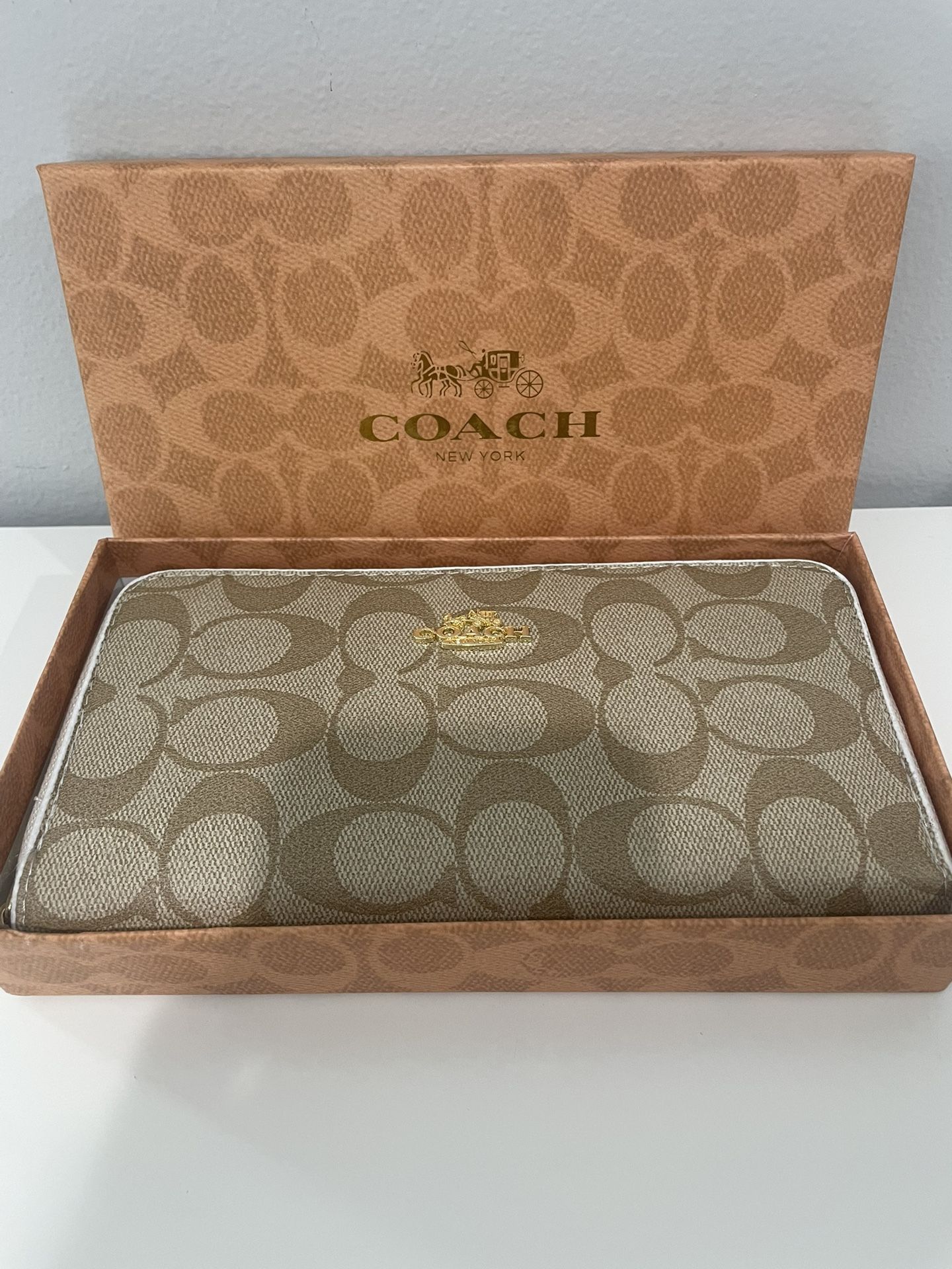 Tan Brand New Woman’s Coach Signature zip Wallet Purse
