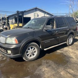 Parts 2005 Lincoln Navigator For Parts Only 