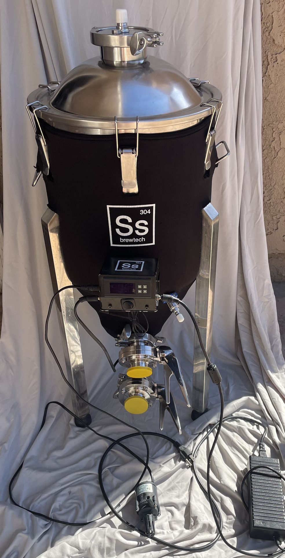 Ss Brewtech Brewmaster Chronical Fermenter With FTSs Temperature Control