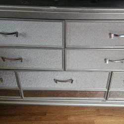 DRESSER AND END TABLE