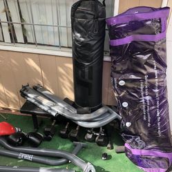 UFC 80lb Boxing Bag, With Stand And 2 Pairs Of Boxing Gloves