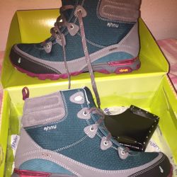 Ahnu Hiking Boots New Sz8