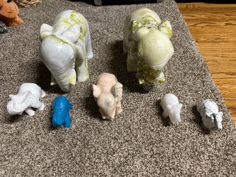 Elephants crystal jade carving coy