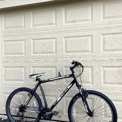 Trek 820 Mountain Bike – 21” Frame - Bicycle Aluminium 21speed