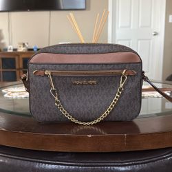 Michael Kors Jet Set Large Logo Crossbody Bag
