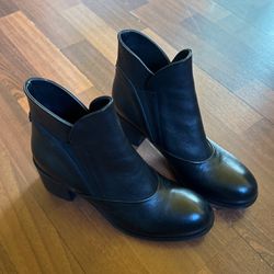 Untamed Street Boots 