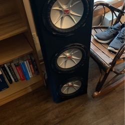 Triple 10 Inch Subwoofers With Box 