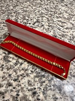 10K Yellow Gold Box Byzantine Bracelet in perfect condition