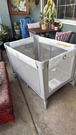 Graco pack n play