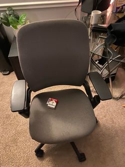 Steelcase leap v2