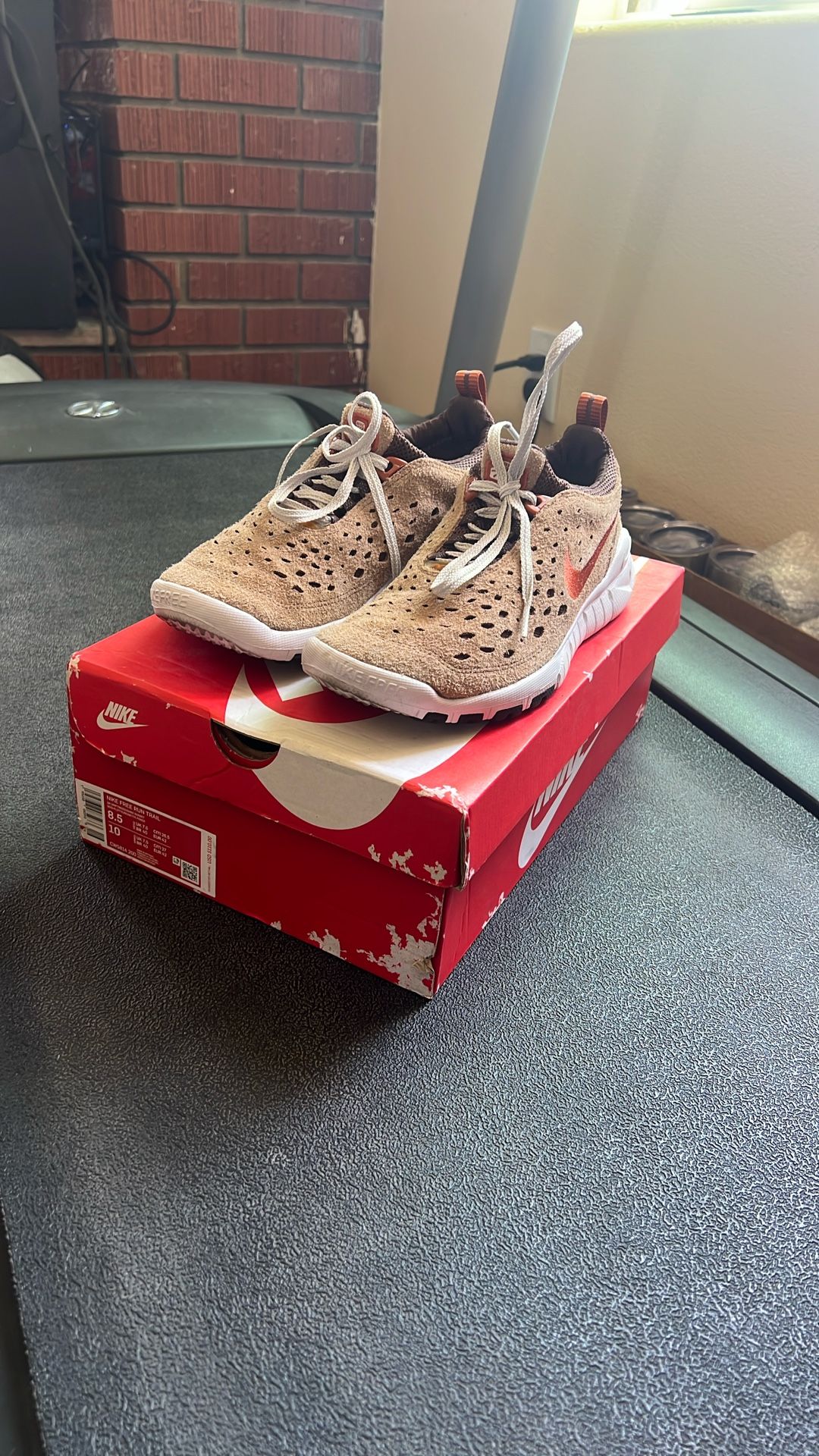 Nike Shoes 8.5